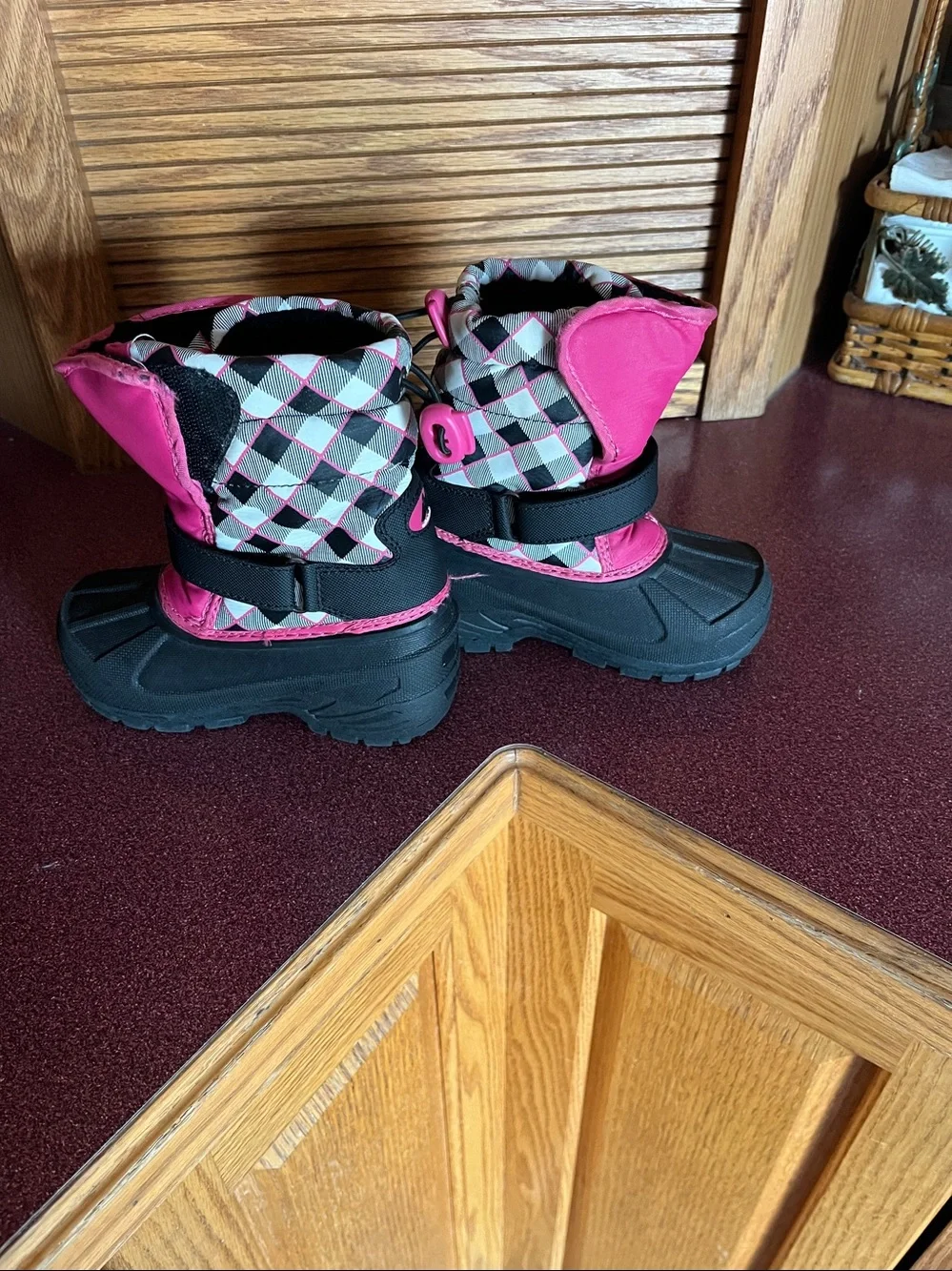 Athletech Kids Snow Boots - Pink & Black. 8